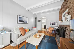 134 W 71st St, New York City, NY 10023 - Photo 2