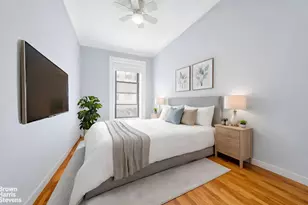 134 W 71st St, New York City, NY 10023 - Photo 4