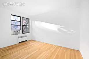 60 E 9th St, New York City, NY 10003 - Photo 8