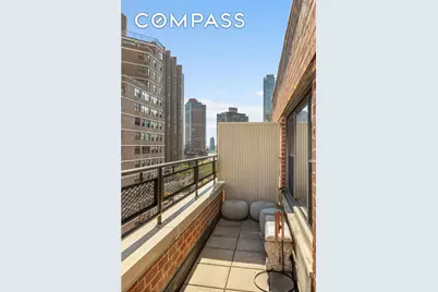 210 E 36th Street #PHC, New York City, NY 10016 - Photo 8