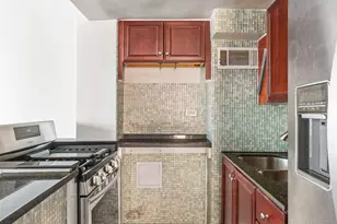 210 E 36th St, New York City, NY 10016 - Photo 4