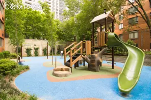 200 E 94th St, New York City, NY 10128 - Photo 18