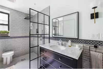 42-20 Kissena Boulevard #A3, Flushing, NY 11355 - Photo 8