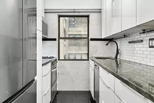 411 E 57th St, New York City, NY 10022 - Photo 4