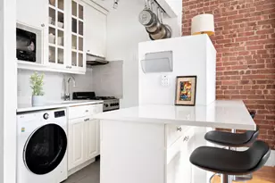 116 W 76th St, New York City, NY 10023 - Photo 6