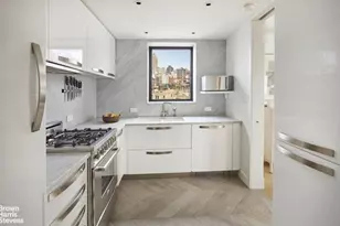 190 E 72nd St, New York, NY 10021 - Photo 8