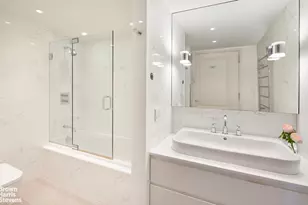 190 E 72nd St, New York, NY 10021 - Photo 12