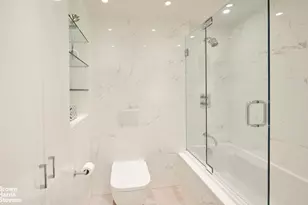 190 E 72nd St, New York City, NY 10021 - Photo 16