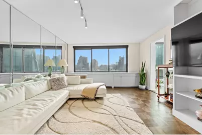 530 E 72nd Street #2E, New York City, NY 10021 - Photo 2