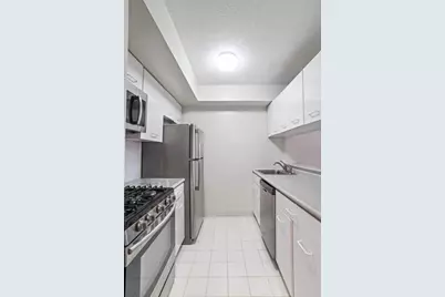 2 S End Avenue #8W, New York City, NY 10280 - Photo 8