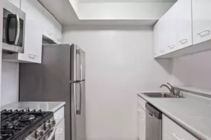 2 S End Ave, New York, NY 10280 - Photo 8