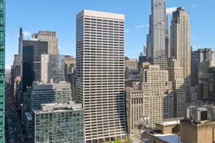 100 W 39th St, New York City, NY 10018 - Photo 2