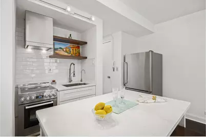 320 E 42nd Street #907, New York City, NY 10017 - Photo 6