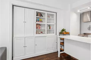 320 E 42nd St, New York City, NY 10017 - Photo 4