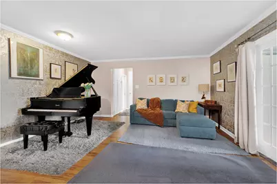 599 E 7th Street #2K, New York City, NY 11218 - Photo 2