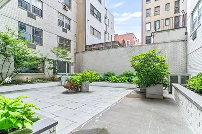 35 Sutton Place #10E, New York City, NY 10022 - Photo 14