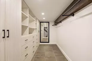 108 W 69th St, New York City, NY 10023 - Photo 16