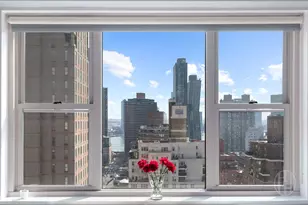 137 E 36th St, New York City, NY 10016 - Photo 2