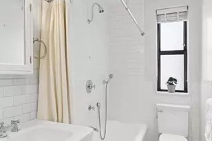 220 W 93rd St, New York City, NY 10025 - Photo 12