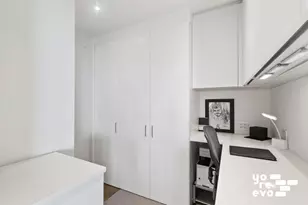 146 W 57th St, New York City, NY 10019 - Photo 12