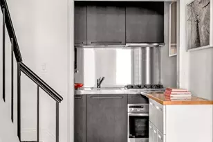 281 W 11th St, New York, NY 10014 - Photo 6