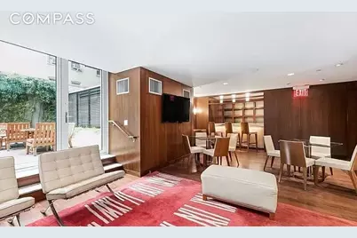 250 E 53rd Street #2702, New York, NY 10022 - Photo 10