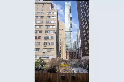 237 E 54th Street #2B, New York, NY 10022 - Photo 4