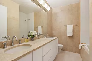 200 E 69th St, New York, NY 10021 - Photo 4