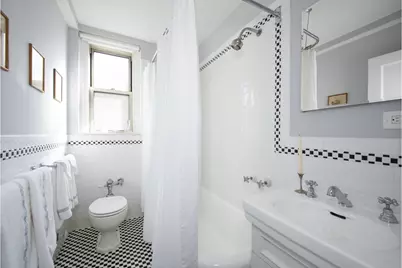 315 E 68th Street #12N, New York, NY 10065 - Photo 2
