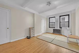 457 W 57th St, New York City, NY 10019 - Photo 4