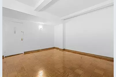 132 E 45th Street #4i, New York, NY 10017 - Photo 4