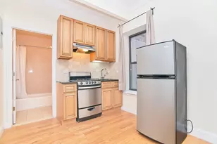 560 W 144th St, New York, NY 10031 - Photo 2