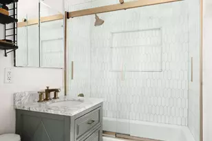 185 Hall St, New York City, NY 11205 - Photo 4