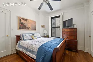 205 W 54th St, New York City, NY 10019 - Photo 4