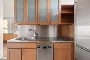 110 E 71st St, New York City, NY 10021 - Photo 6