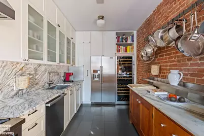 525 W 22nd Street #5A, New York City, NY 10011 - Photo 10