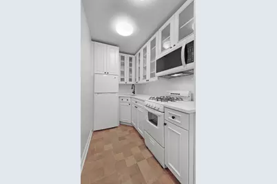 13 W 13th Street #4AS, New York, NY 10011 - Photo 4