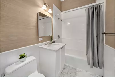 2112 Broadway #4B, New York, NY 10023 - Photo 8