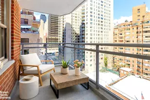 420 E 55th St, New York City, NY 10022 - Photo 4
