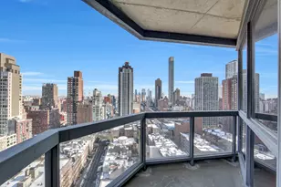 200 E 61st St, New York City, NY 10065 - Photo 6