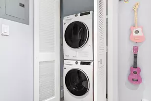 160 W 87th St, New York City, NY 10024 - Photo 12