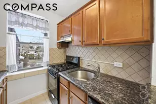 78-15 19th Dr, New York City, NY 11370 - Photo 6