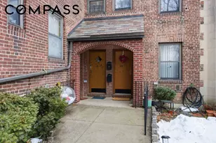 78-15 19th Dr, New York City, NY 11370 - Photo 16