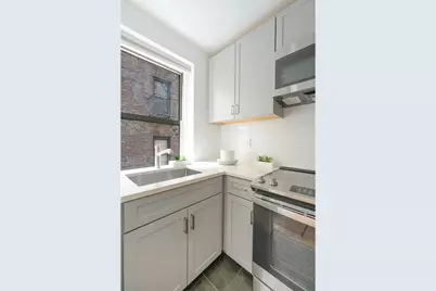 433 E 51st Street #5G, New York City, NY 10022 - Photo 4