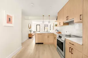 221 E 48th St, New York, NY 10017 - Photo 10