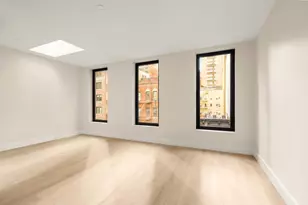 221 E 48th St, New York, NY 10017 - Photo 20