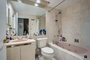 7 Gramercy Park W, New York City, NY 10003 - Photo 8