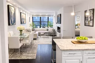 305 E 40th St, New York City, NY 10016 - Photo 4
