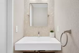 150 W 56th St, New York City, NY 10019 - Photo 6