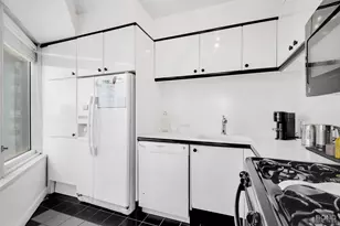 150 W 56th St, New York City, NY 10019 - Photo 6